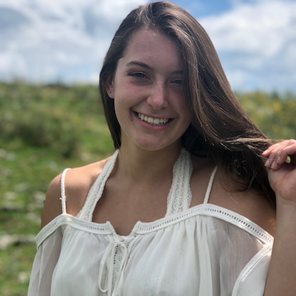 Meet your Posher, Alyssa